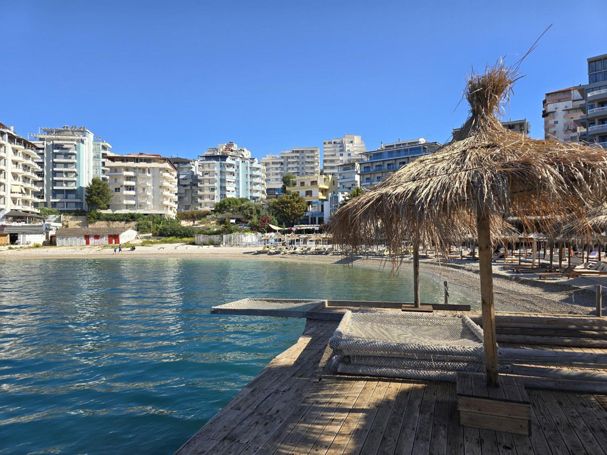 Svein Apartment Sarandë Exterior foto